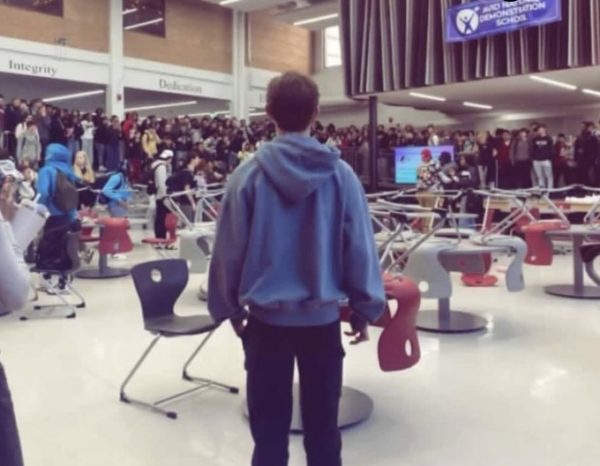 RAHS students crowded around a large fight that took place on 4/8/25