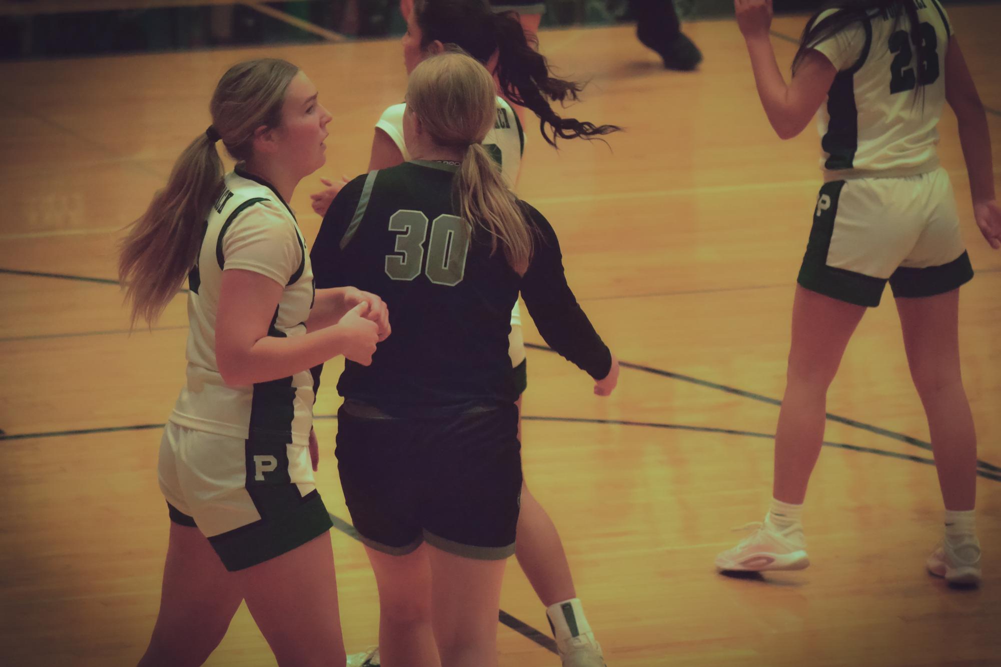 RAHS Girls Basketball off to Strong Start