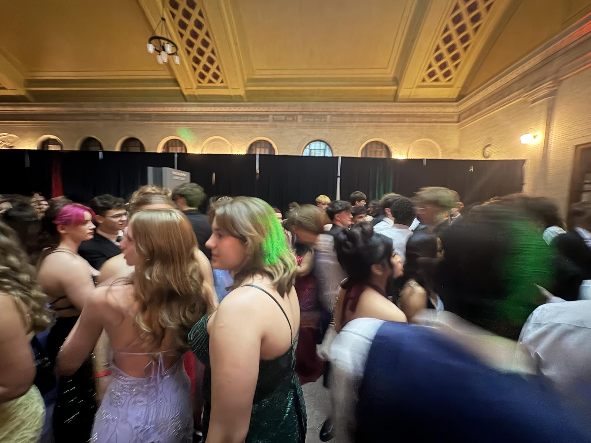 RAHS Student Get Fancy For Viva Las Vegas